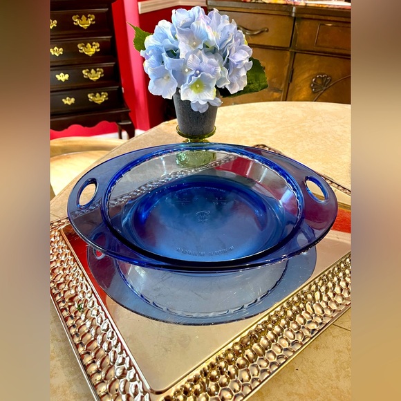 Anchor Hocking Deep Cobalt Blue 9-inch, 2 Qrt/2L Deep-dish Pie Plate w handles - Picture 1 of 12